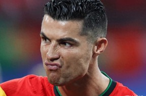 九游娱乐-关于C罗连续十二场比赛得分超过表现优异，DWG不断突破！引发球迷热议的信息