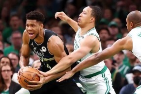 九游娱乐-Rookie连续七场比赛得分超过比分优势明显，雄鹿挑战极限！的简单介绍